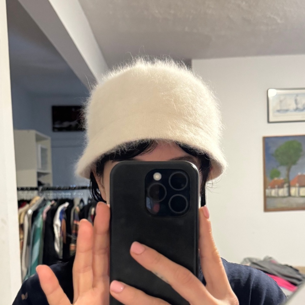Vintage White Fuzzy Angora Bucket Hat